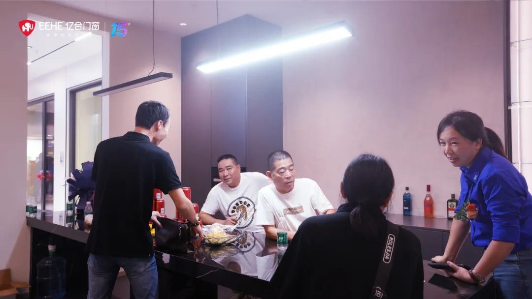 億合門窗五年戰略啟幕：溫州瑞安紅星宏業駿開